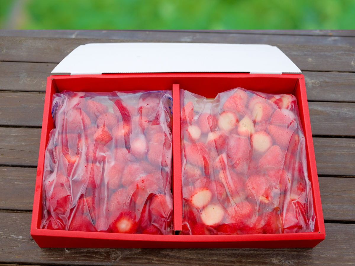 冷凍いちご　あまおう・かおりの食べ比べ（各1kg 合計2kg）